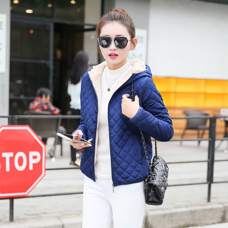 Kurze Damen-Steppjacke mit Lammfleece-Futter