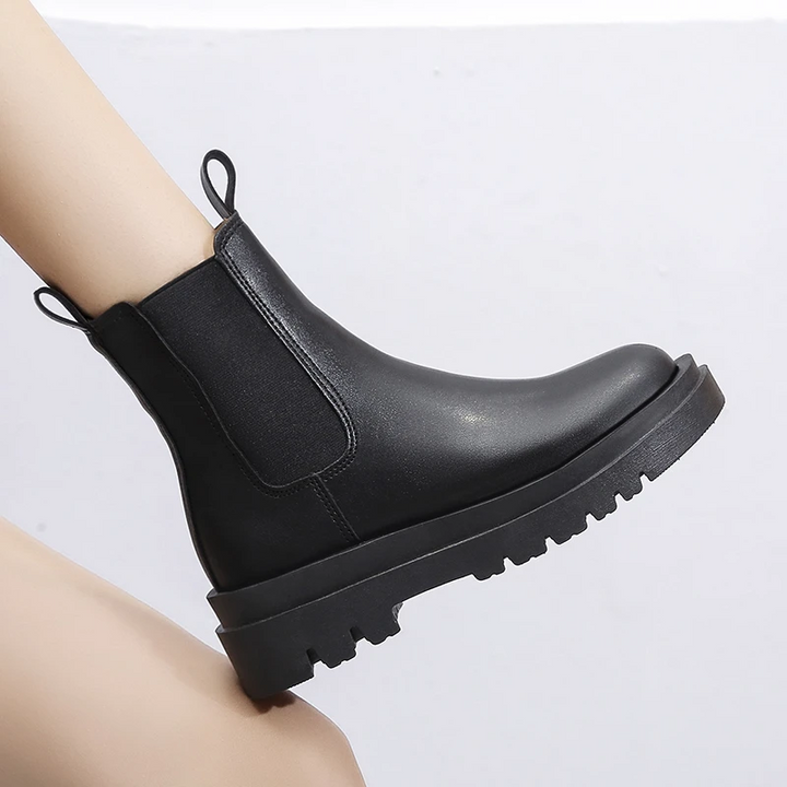 Drune | Damen Chelsea Boots mit Elastischen Seiten und Zugschlaufen