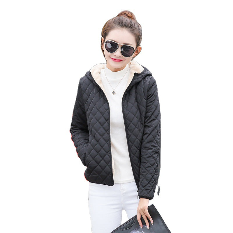 Kurze Damen-Steppjacke mit Lammfleece-Futter