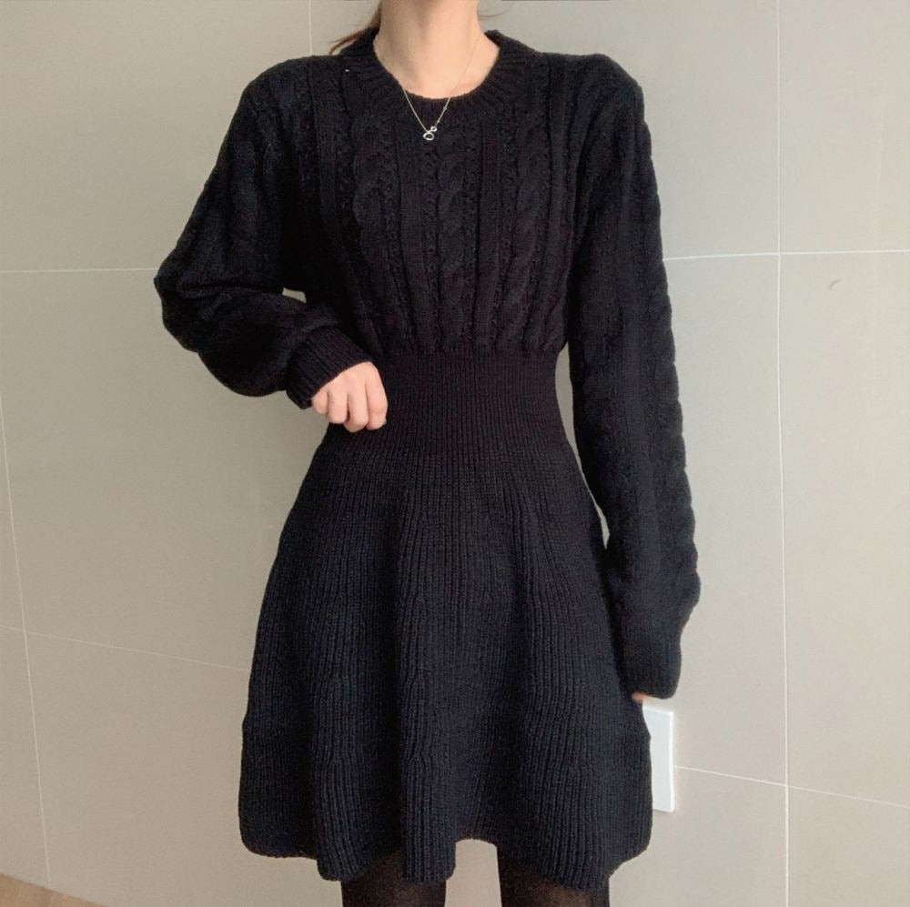 Damen Strickkleid mit Zopfmuster und taillierter Passform Drune