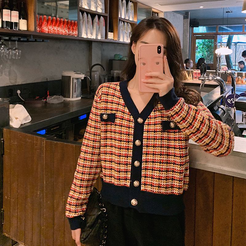 Damen Modische Strickjacke mit modischem Karomuster und glänzenden Knöpfen Drune