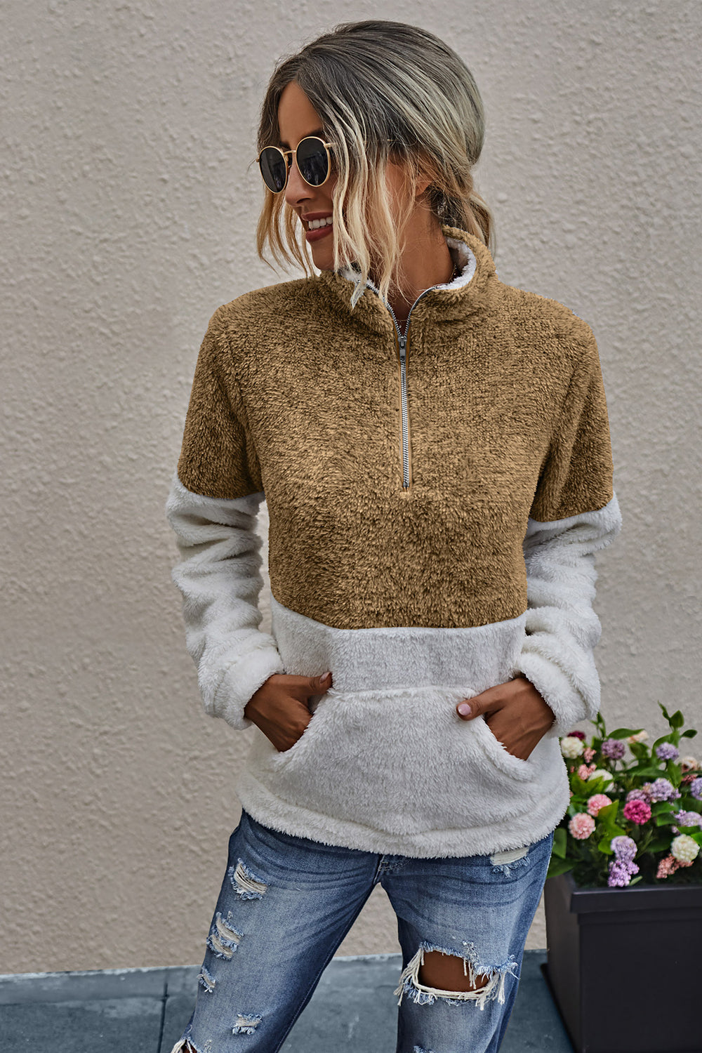 Drune | Eleganter Crop-Top mit Reißverschlusstasche