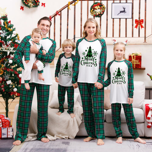Weihnachts-Schlafanzug-Set für die ganze Familie