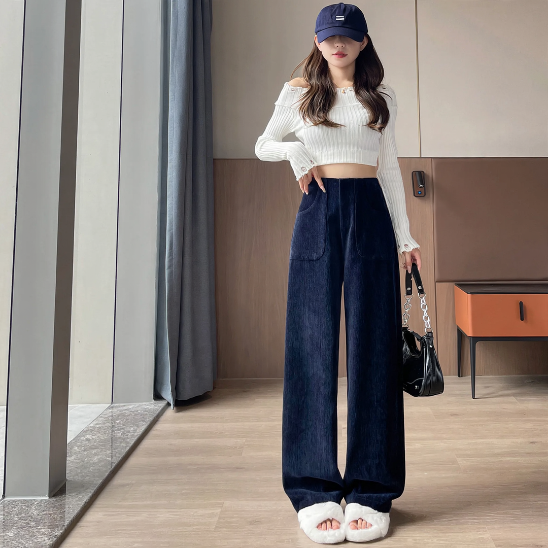 Gefütterte Cord-Stoffhose mit weitem Bein