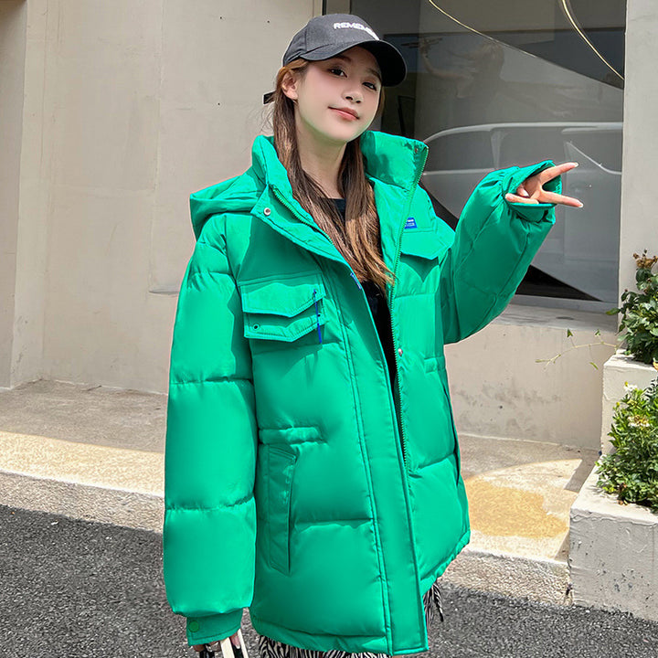 Kurze Damen-Winterjacke in modischem Design