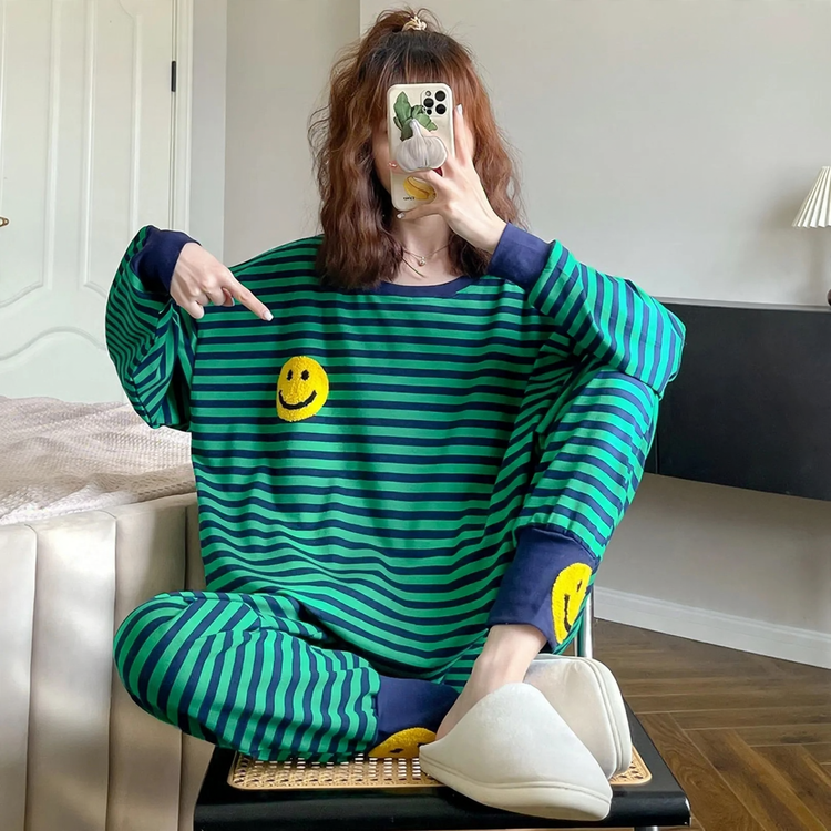 Warmes Pyjama-Set, Gefüttert, Große Größen
