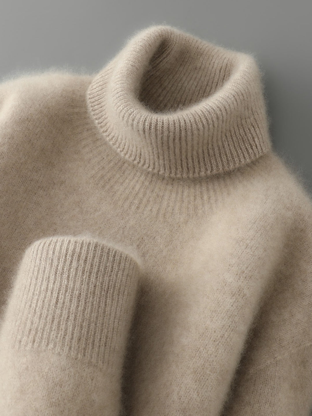 Herren-Pullover aus 100% Wolle mit Stehkragen