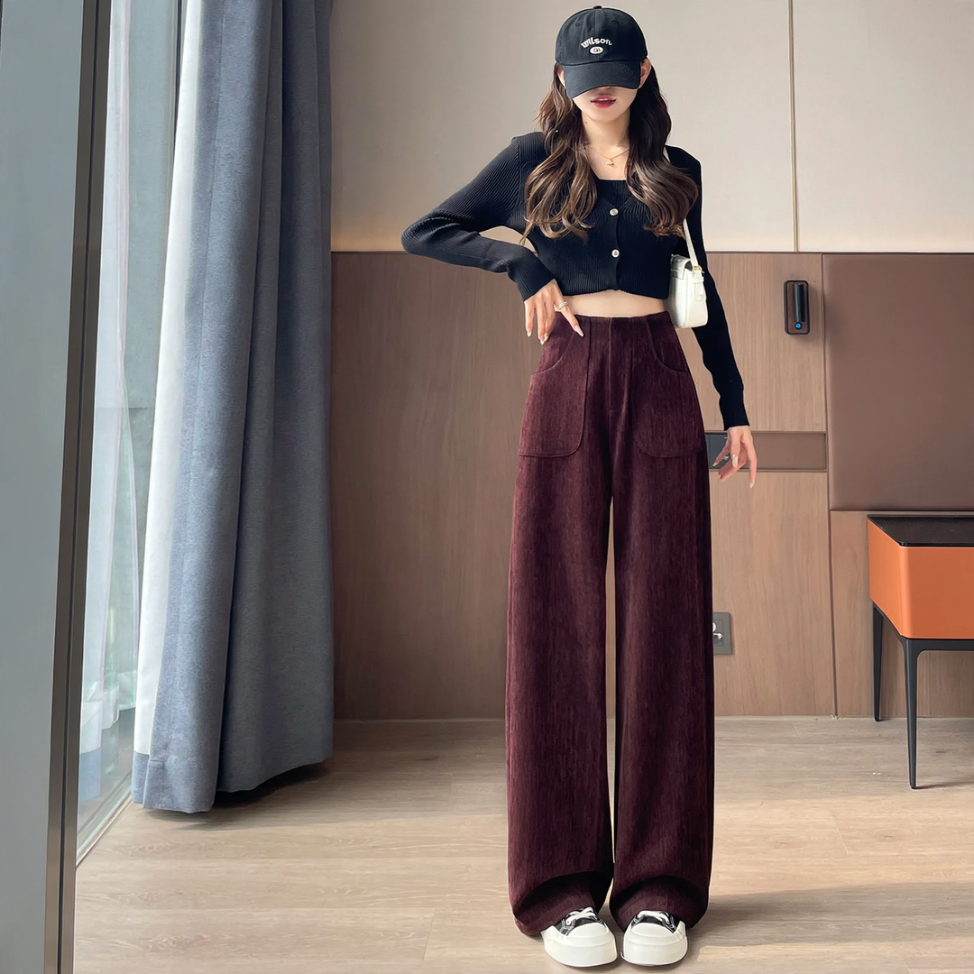 Gefütterte Cord-Stoffhose mit weitem Bein