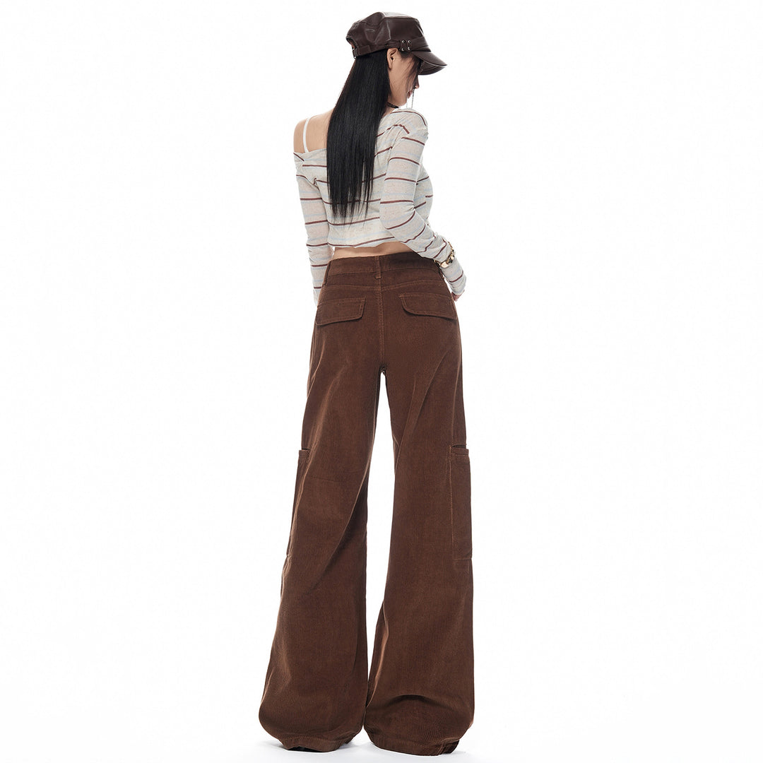 Retro Cordhose mit weitem Bein