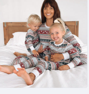 Weihnachts-Schlafanzug-Set für die ganze Familie