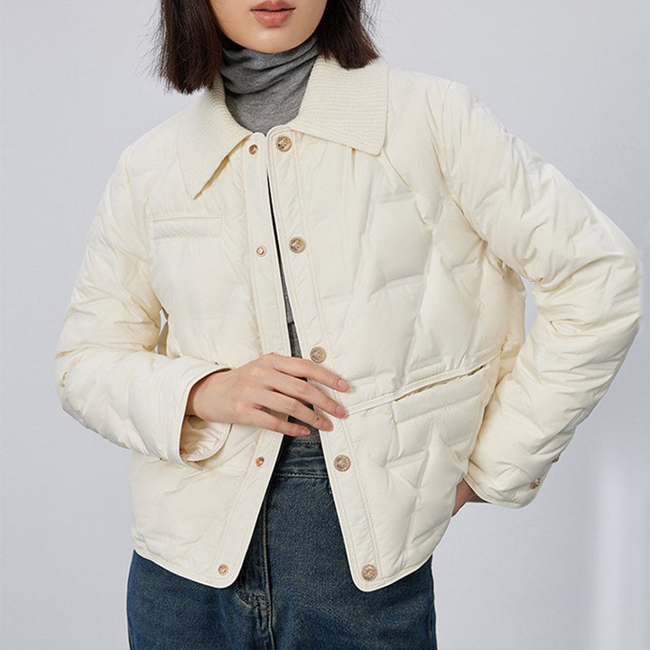 Leichte, kurze Damen-Daunenjacke