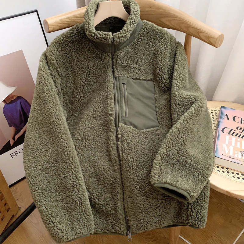 Lässige Damen-Jacke aus Lammfell-Imitat mit Reißverschluss
