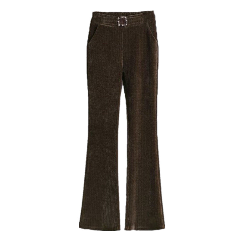 Gefütterte Damen-Cordhose mit leicht ausgestelltem Bein