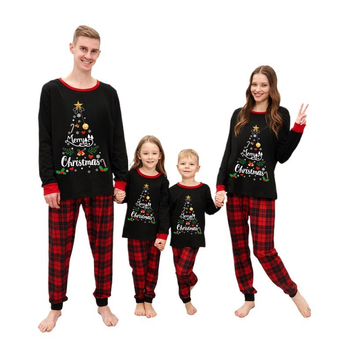 Weihnachtliches Hausanzug-Set für die ganze Familie