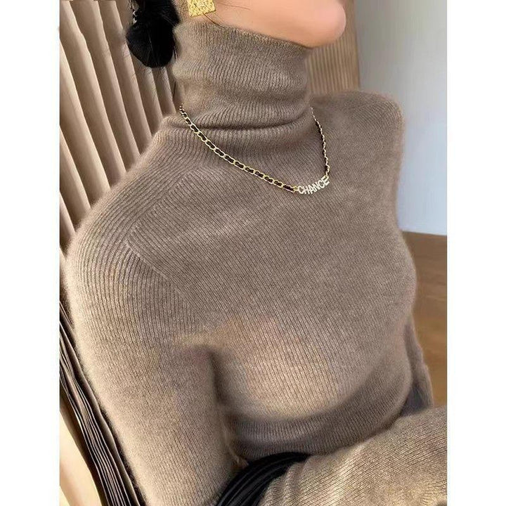Schmal geschnittener Rollkragen-Strickpullover