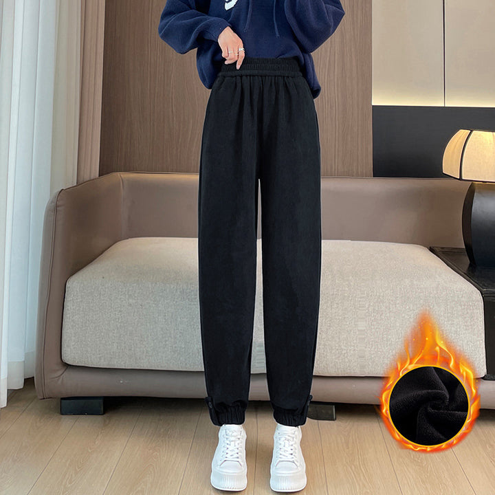 Gefütterte Cord-Jogginghose mit Bündchen