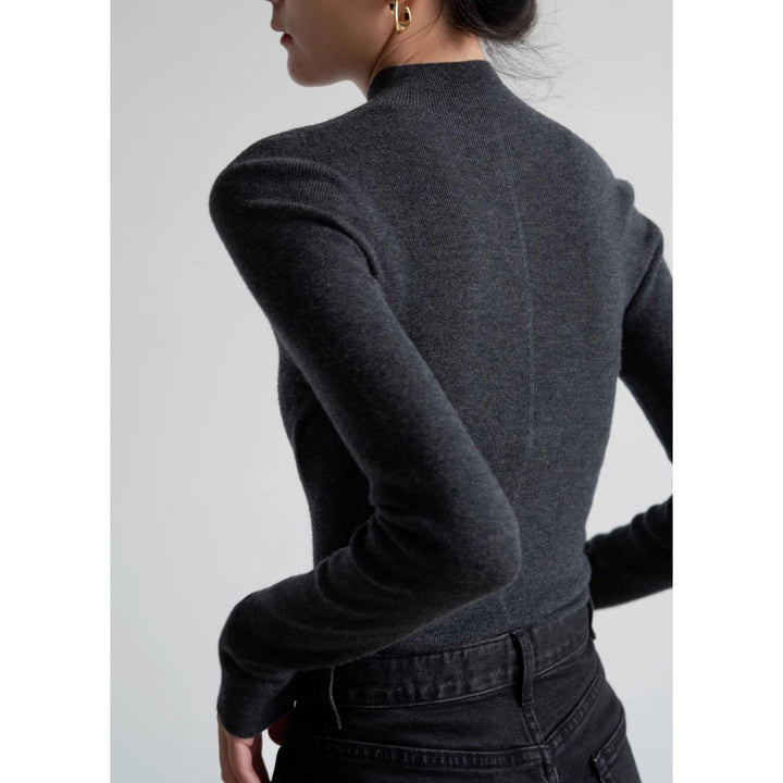Eleganter Damen-Strickpullover mit Stehkragen