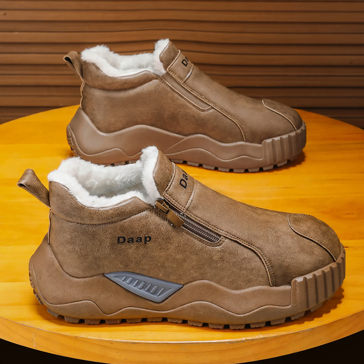 Gefütterte Herren-Winterstiefel mit rutschfester Sohle