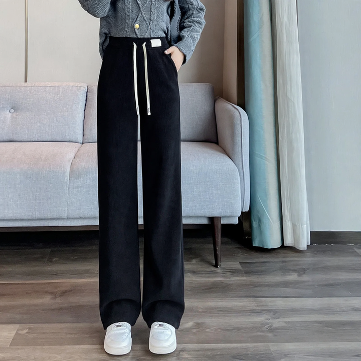 Gefütterte Cord-Freizeithose mit hohem Bund