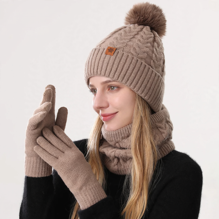 Winter-Set: Strickmütze, Schal und Handschuhe