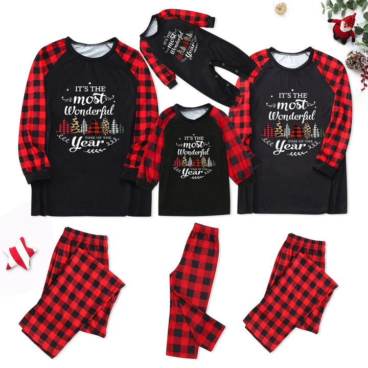 Weihnachts-Schlafanzug-Set für die ganze Familie