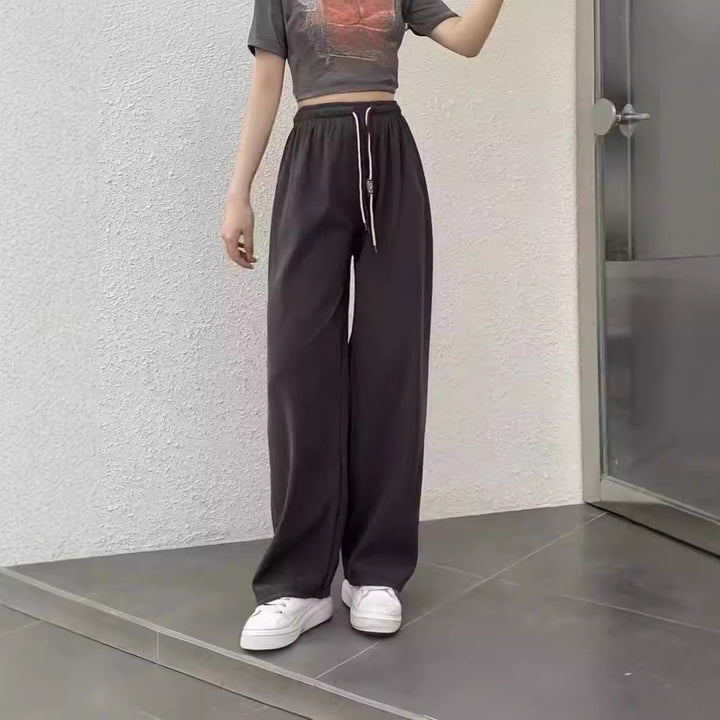 Damen-Cordhose mit weitem Bein und Gürtel