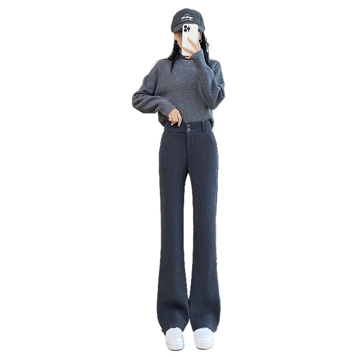 Gefütterte Cord-Hose mit leichtem Schlag