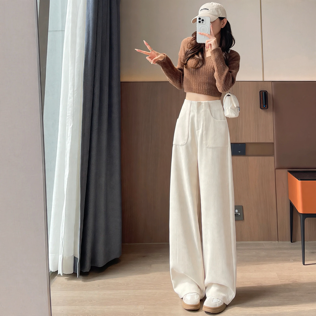 Gefütterte Cord-Stoffhose mit weitem Bein