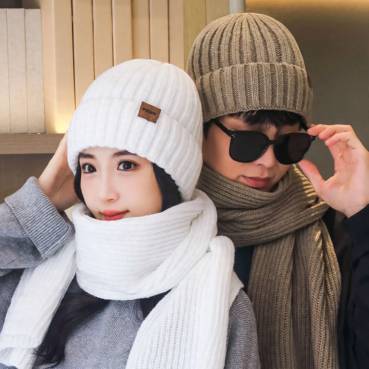 Winter-Set: Strickmütze und Schal, gefüttert, wärmend