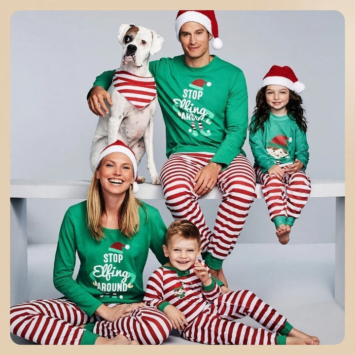 Weihnachts-Schlafanzug-Set für die ganze Familie