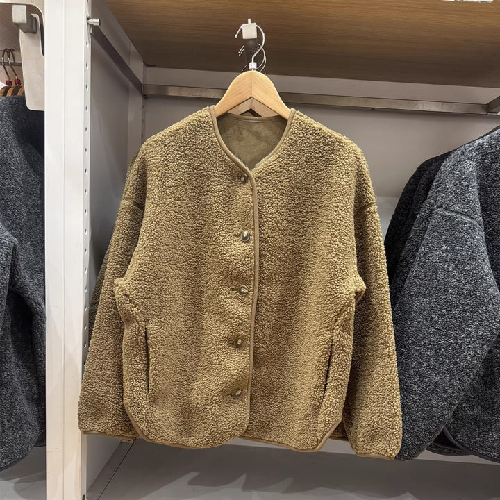 Lässige Fleece-Strickjacke mit Lammfell-Optik