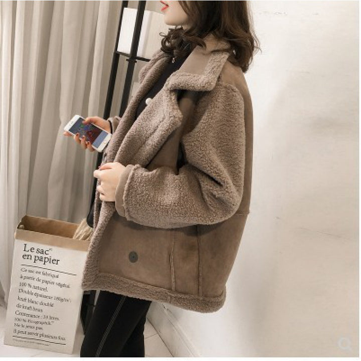 Lässige Bikerjacke aus Wildlederimitat mit Lammfleece