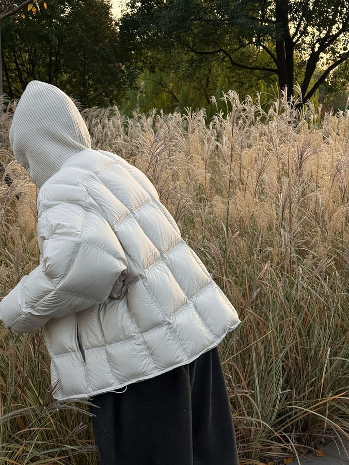 Daunenjacke für Damen mit Strickkapuze und Entenfedern