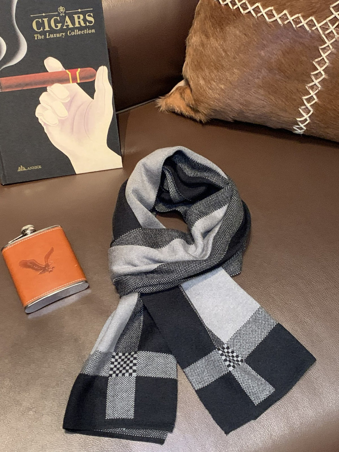 Moderner Strickschal für Herren, 180x30cm