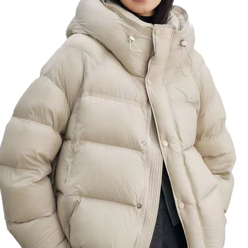 Kurze Damen-Daunenjacke mit Entendaunenfüllung