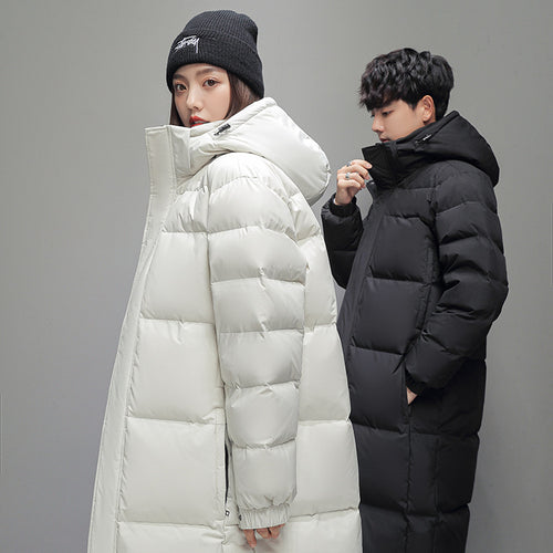Lange, gefütterte Herren-Daunenjacke mit Kapuze