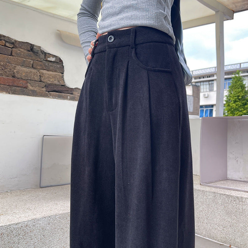 Gefütterte Cordhose mit weitem Bein, hohe Taille