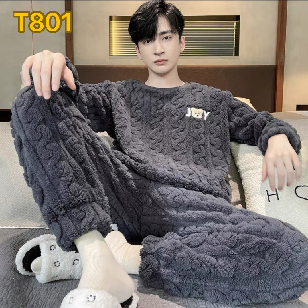 Herren-Hausanzug aus Flanell und Korallenfleece, warm
