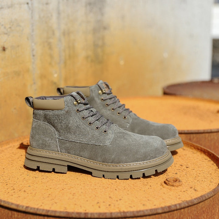 Robuste Leder-Stiefel, gefüttert, verschiedene Größen