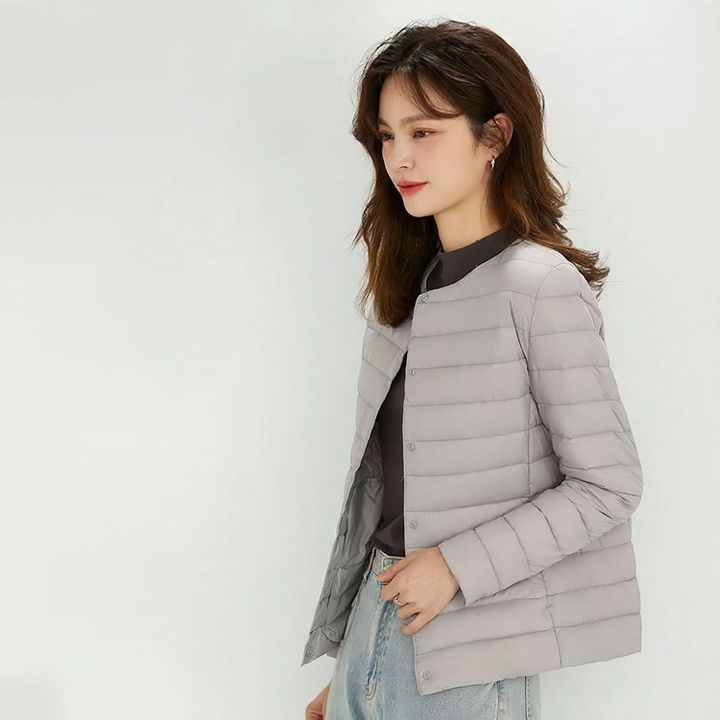 Leichte, komprimierbare Daunenjacke für Damen