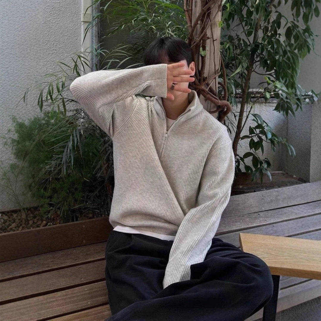 Stilvoller Strickpullover mit Reißverschluss