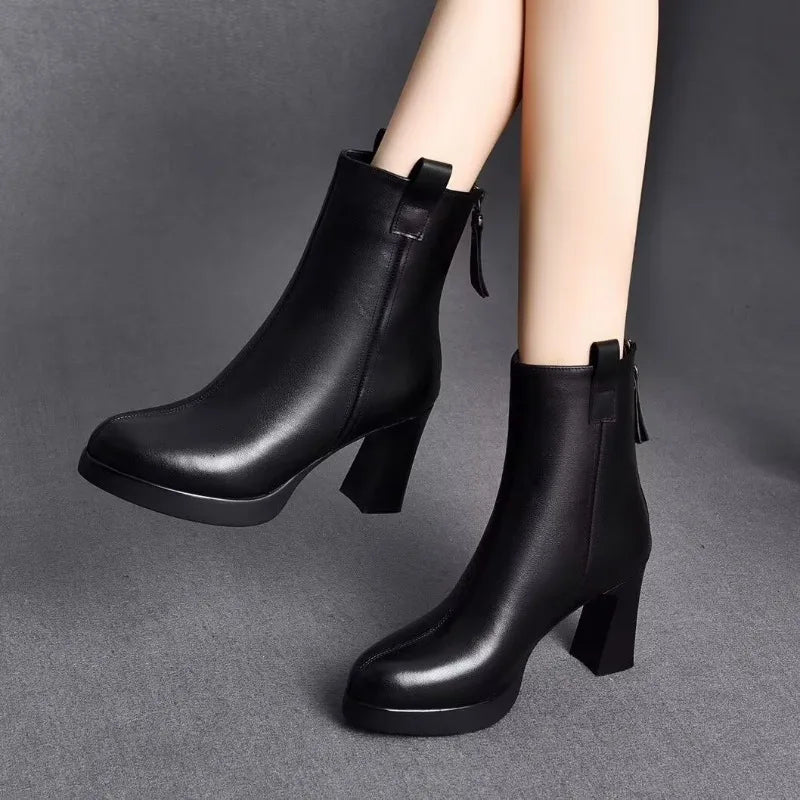 Drune | Damen Stylische Spitzzehen High Heel Stiefel