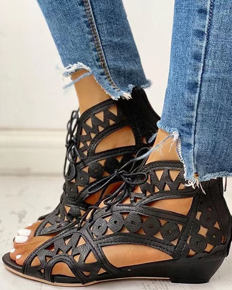 Drune | Flache Sandalen Im Ethnischen Stil Mit Aussparung