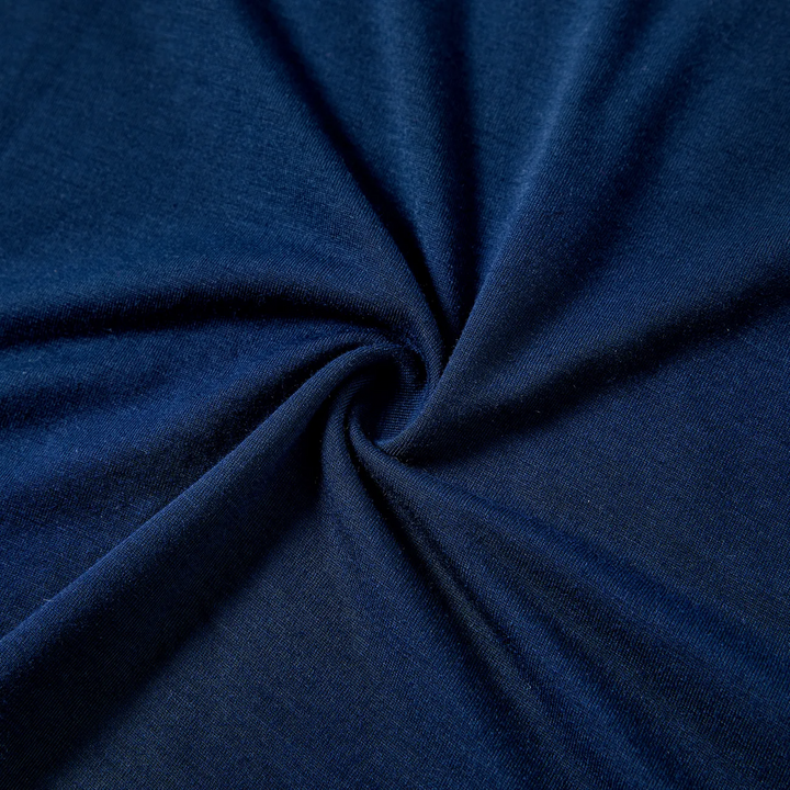 Drune | "Ein sehr fröhliches Weihnachten" Blaue Langarmoberteil mit blauer & roter karierter Familienpassender Pyjama