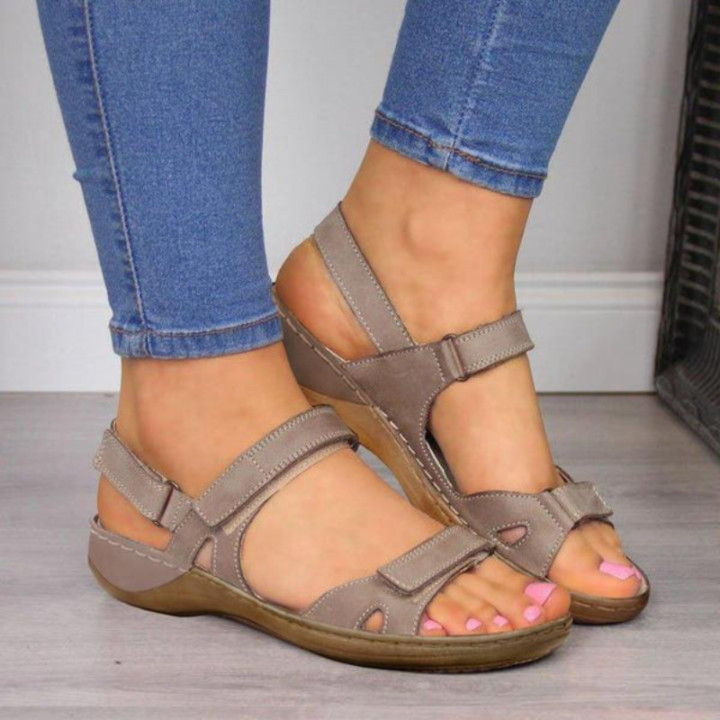 Drune | Bequeme orthopädische Sandalen mit Schnalle