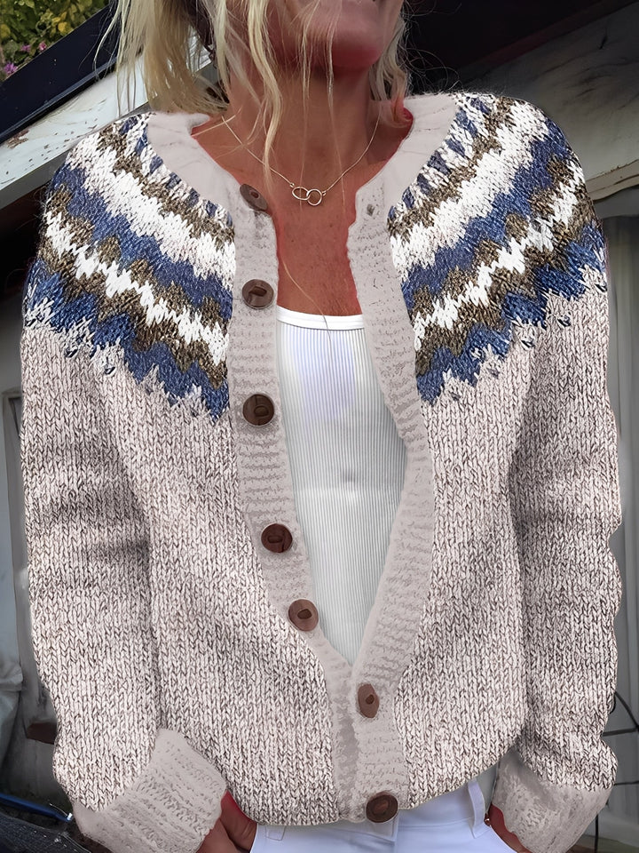 Drune | Elegante Damenstrickjacke mit Knöpfen
