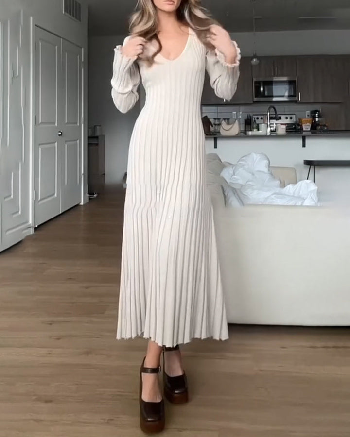 Drune | Rippkleid mit V-Ausschnitt