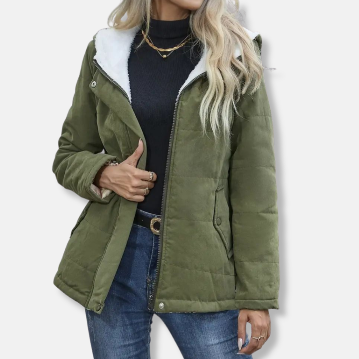 Drune | Damen Kurzjacke – Steppstoff – Fleece gefütterte Kapuze – Lässiger Schnitt – Volle Reißverschluss