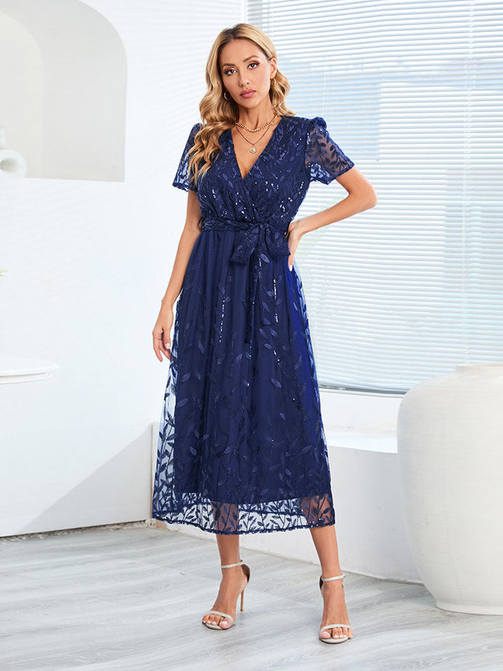 Drune | Kurzärmliges Kreuz V-Ausschnitt Gürtel Midi Kleid