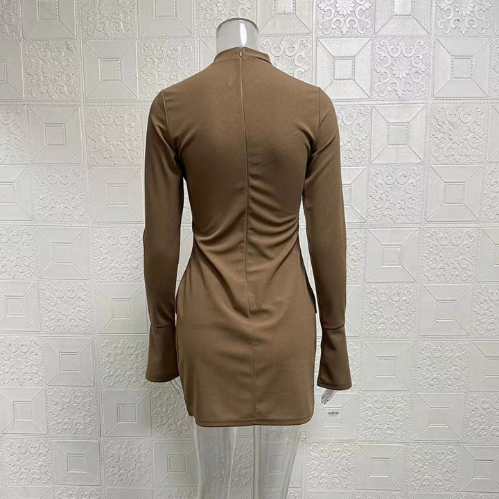 Drune | Schmal geschnittenes, langärmeliges, hüftumspielendes Kleid
